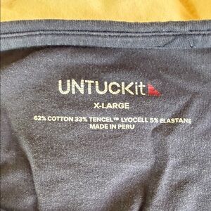 Men’s Untuckit long sleeve T shirt navy blue